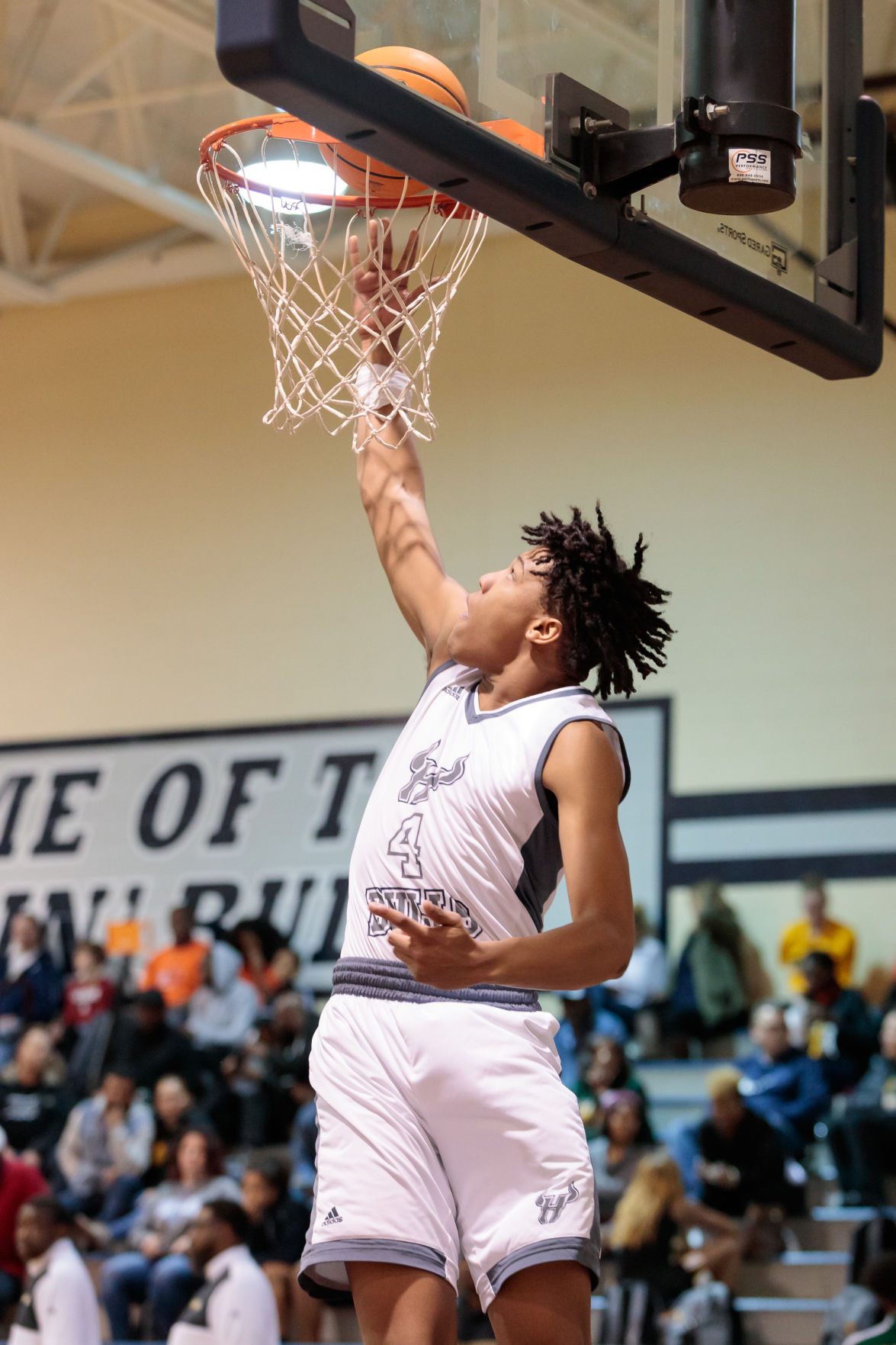 The Hickory Ridge Ragin' Bulls Host the Independence Patriots in a Southwestern Class 4A matchup.